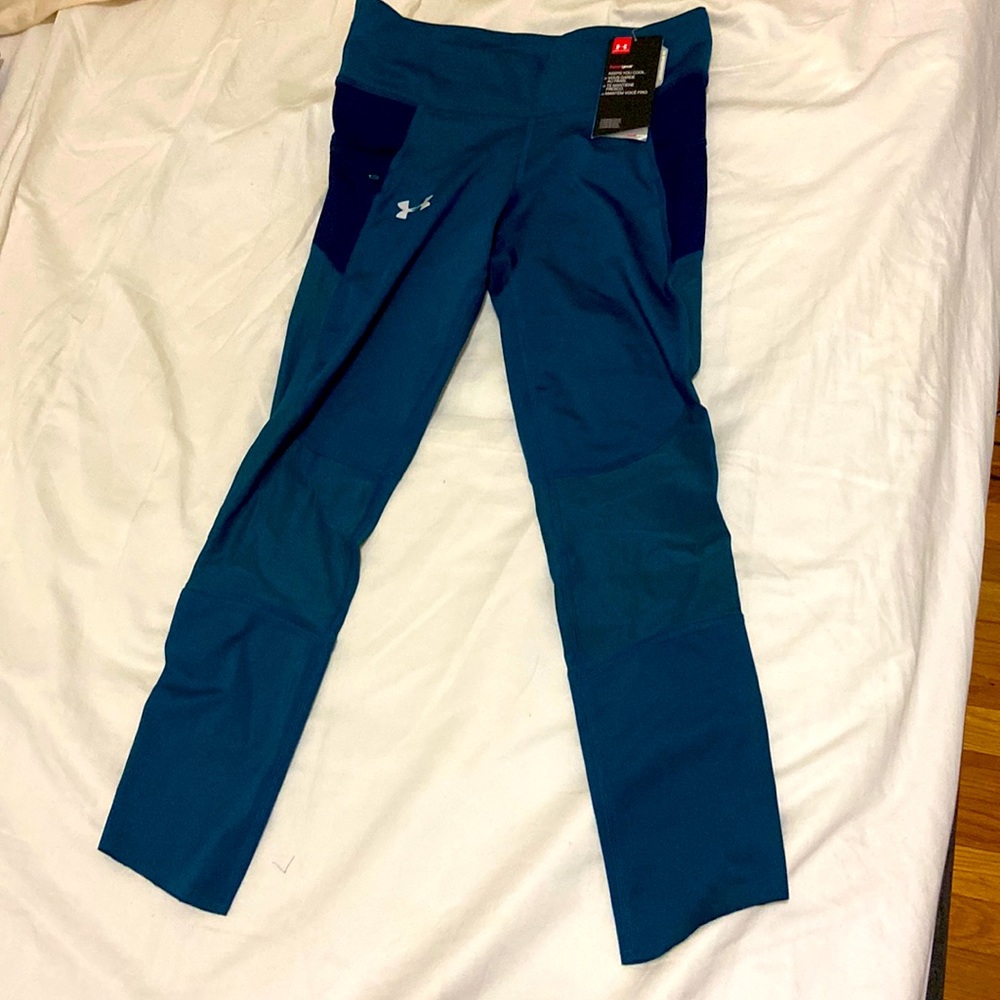 Cropped performance leggings, UA, NWT